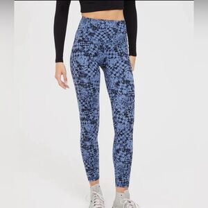 Aerie Real Me Xtra Hold Up! Legging